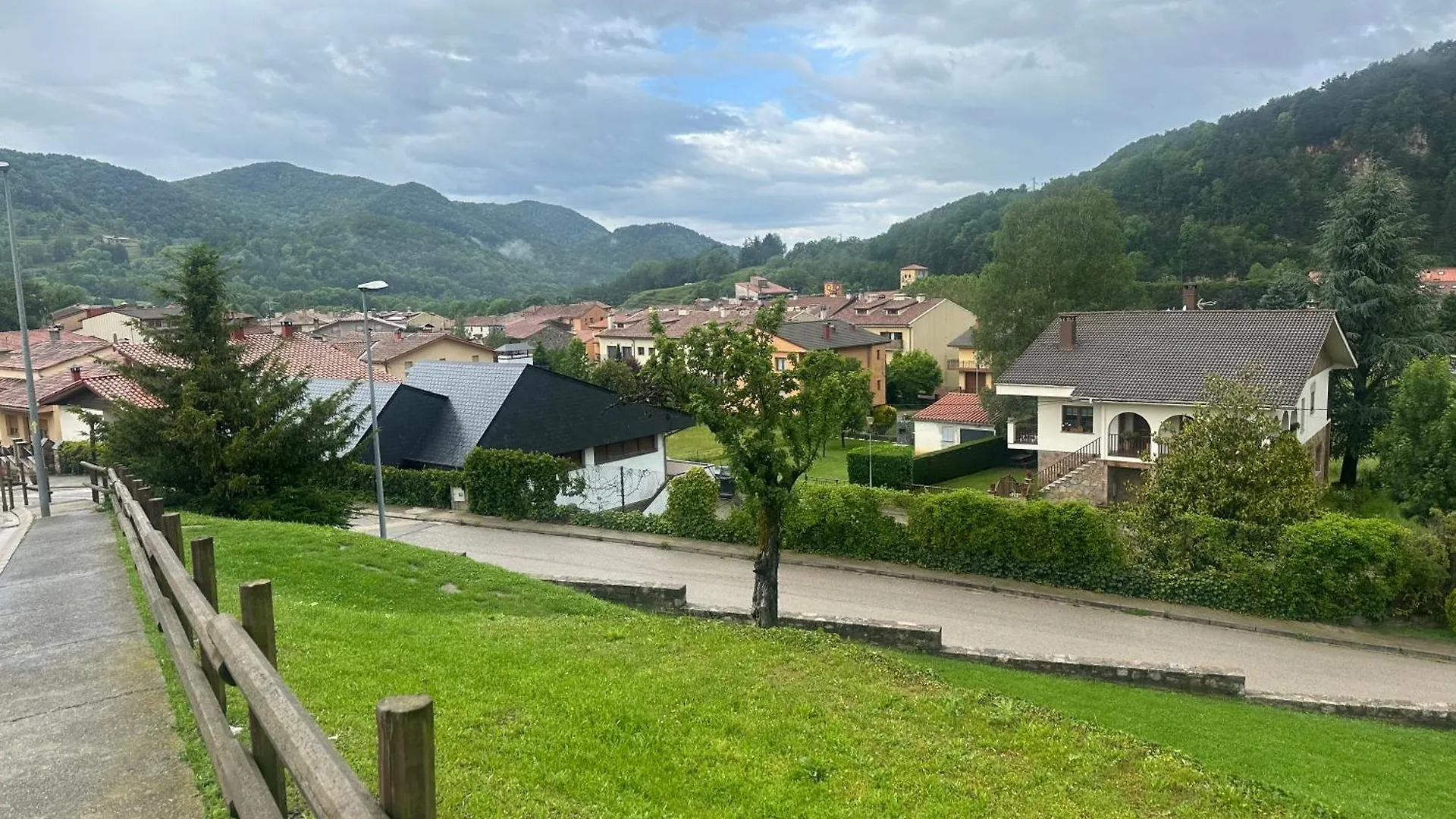 Cal Harrys - La Mejor Casa De Vacaciones En Pyrenees Con Vistas A La Montana Sant Pau de Segúries España